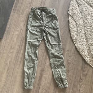 American Eagle Cargo Joggers